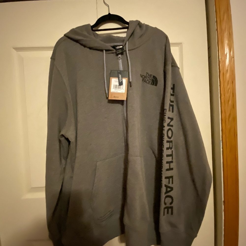 Men’s north face zip up